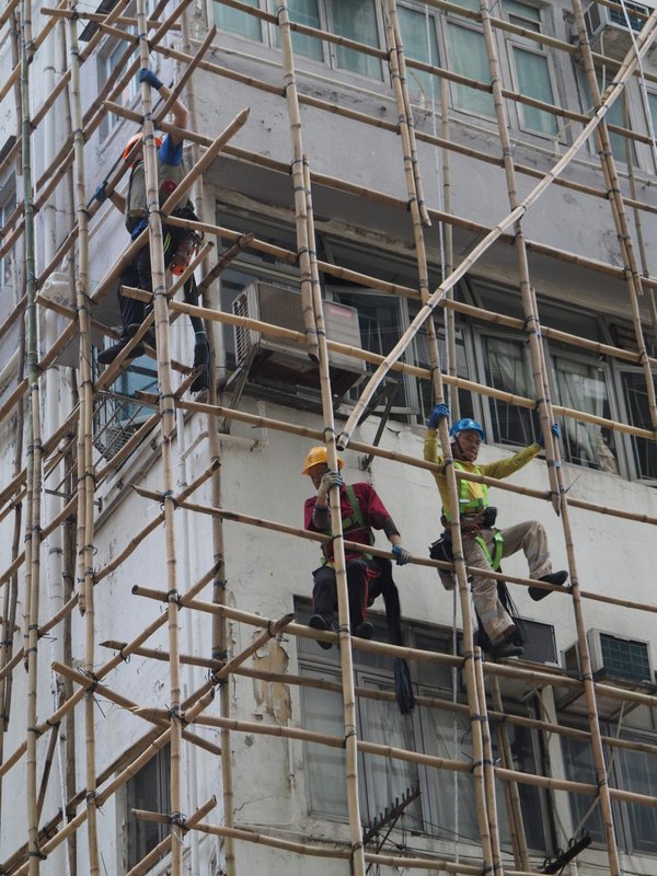 Couverture et ravalement façades : optimizez la protection de votre bâtiment